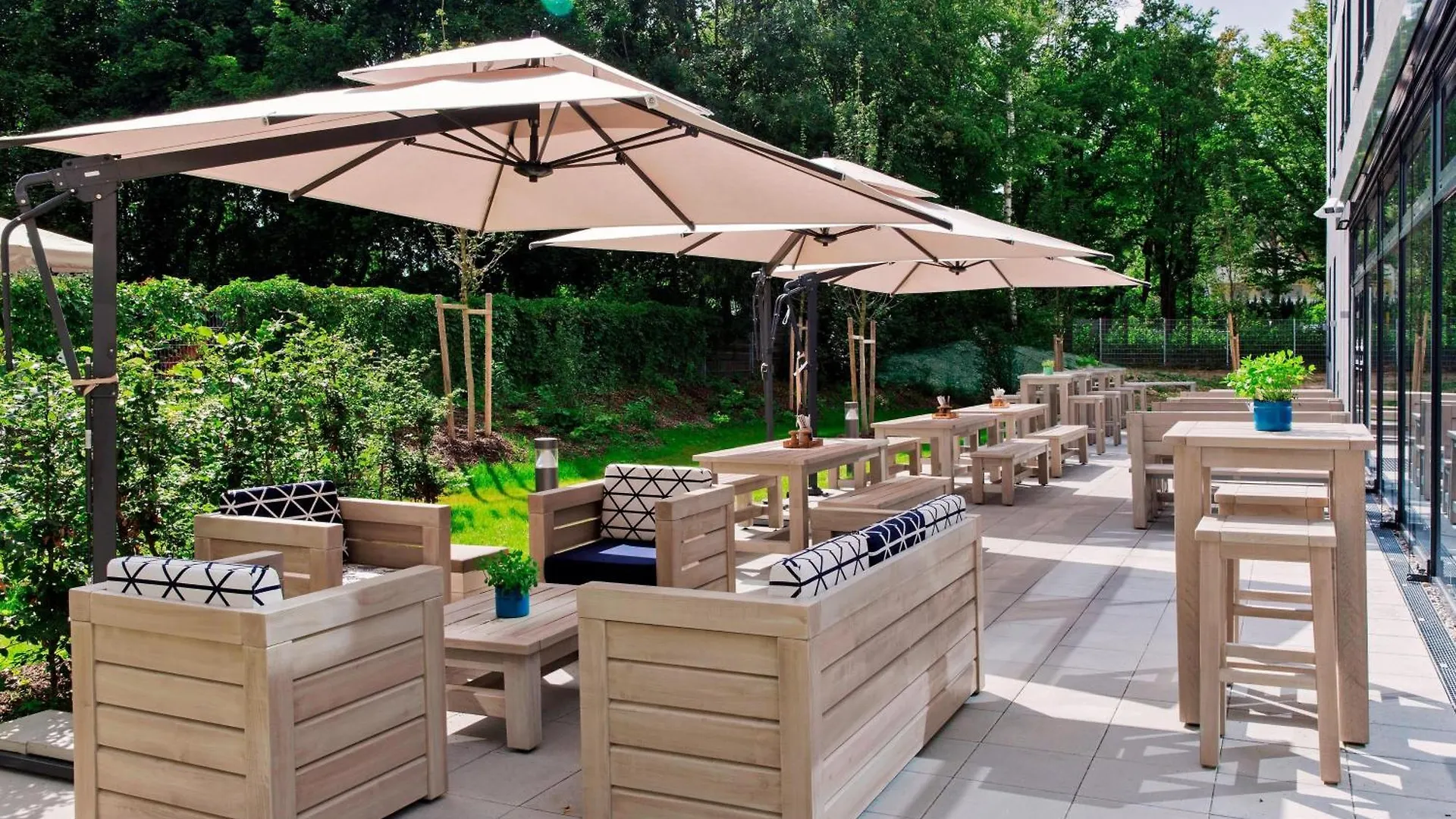 Hotel Courtyard By Marriott Oberpfaffenhofen Munich South Gilching