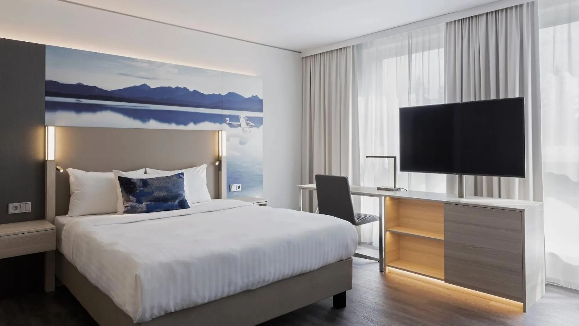 Hotel Courtyard By Marriott Oberpfaffenhofen Munich South Gilching