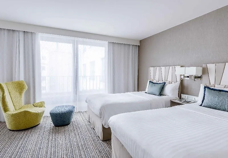 ****  Hotel Courtyard By Marriott Oberpfaffenhofen Munich South Gilching Německo