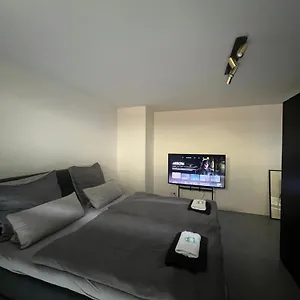 https://suite-one_einsteinstrae.getmunichhotels.com