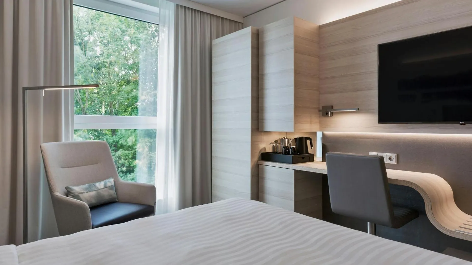 ****  Courtyard By Marriott Oberpfaffenhofen Munich South Hotel Gilching Germany
