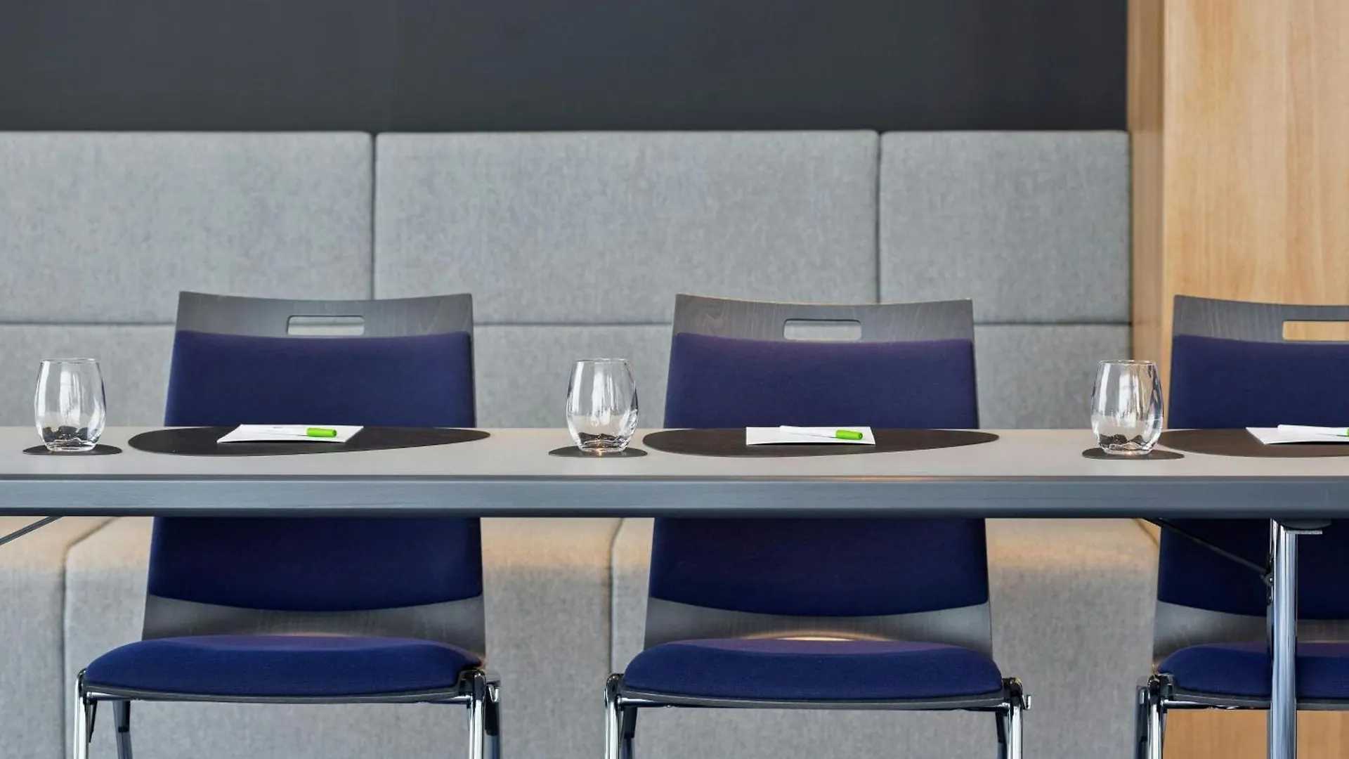 Courtyard By Marriott Oberpfaffenhofen Munich South Hotel Gilching Germany