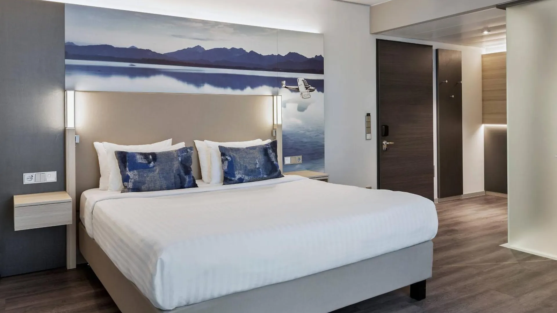 Courtyard By Marriott Oberpfaffenhofen Munich South Hotel Gilching